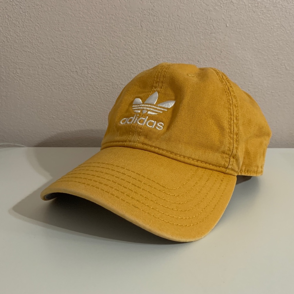 Relaxed Fit Strapback